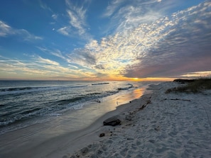 Beach nearby - Pet-Friendly Beach House Private Beach Bay Access (Baldwin County)