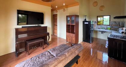 Peaceful One-bedroom Couple's Retreat with AC, WiFi near Urbiztondo