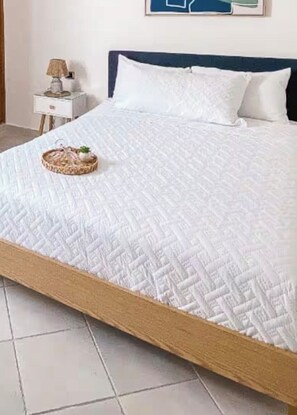 1 bedroom, in-room safe, iron/ironing board, free WiFi - Minimalist and modern apartment meters away from the beach, 5 pools, garden. (San Rafael del Yuma)