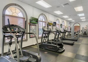 Fitness facility - Family-Friendly 4BR Townhome Near Disney & Universal's New Epic Universe (Davenport)