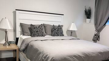 3 camere, una cassaforte in camera, una scrivania, ferro/asse da stiro