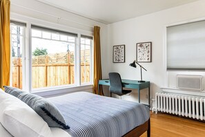 2 bedrooms, desk, iron/ironing board, travel crib