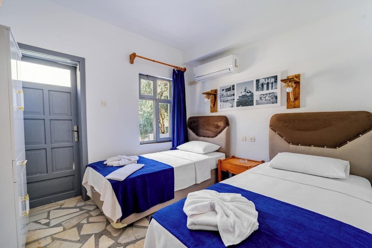 Standard Twin Room, Balcony, Mountain View | Free WiFi
