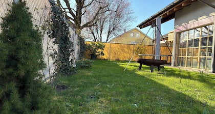 Family paradise 87m² - half of a house with garden