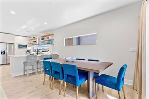 Dining - Steps from Indian Rocks Beach 4 Bedroom 3 Bath w/Private Pool & Outdoor Kitchen (Indian Rocks Beach)