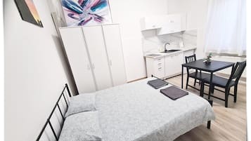 1 habitación, wifi y ropa de cama