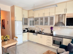 Appartement, 1 chambre, fumeurs, vue ville | Intérieur