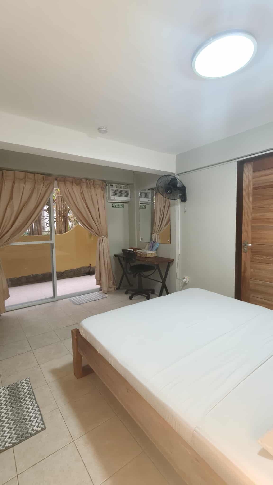 1 chambre, coffres-forts dans les chambres, bureau