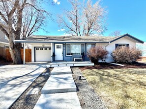 Exterior - Renovated 3-bedroom house in Cherry Creek (Denver)