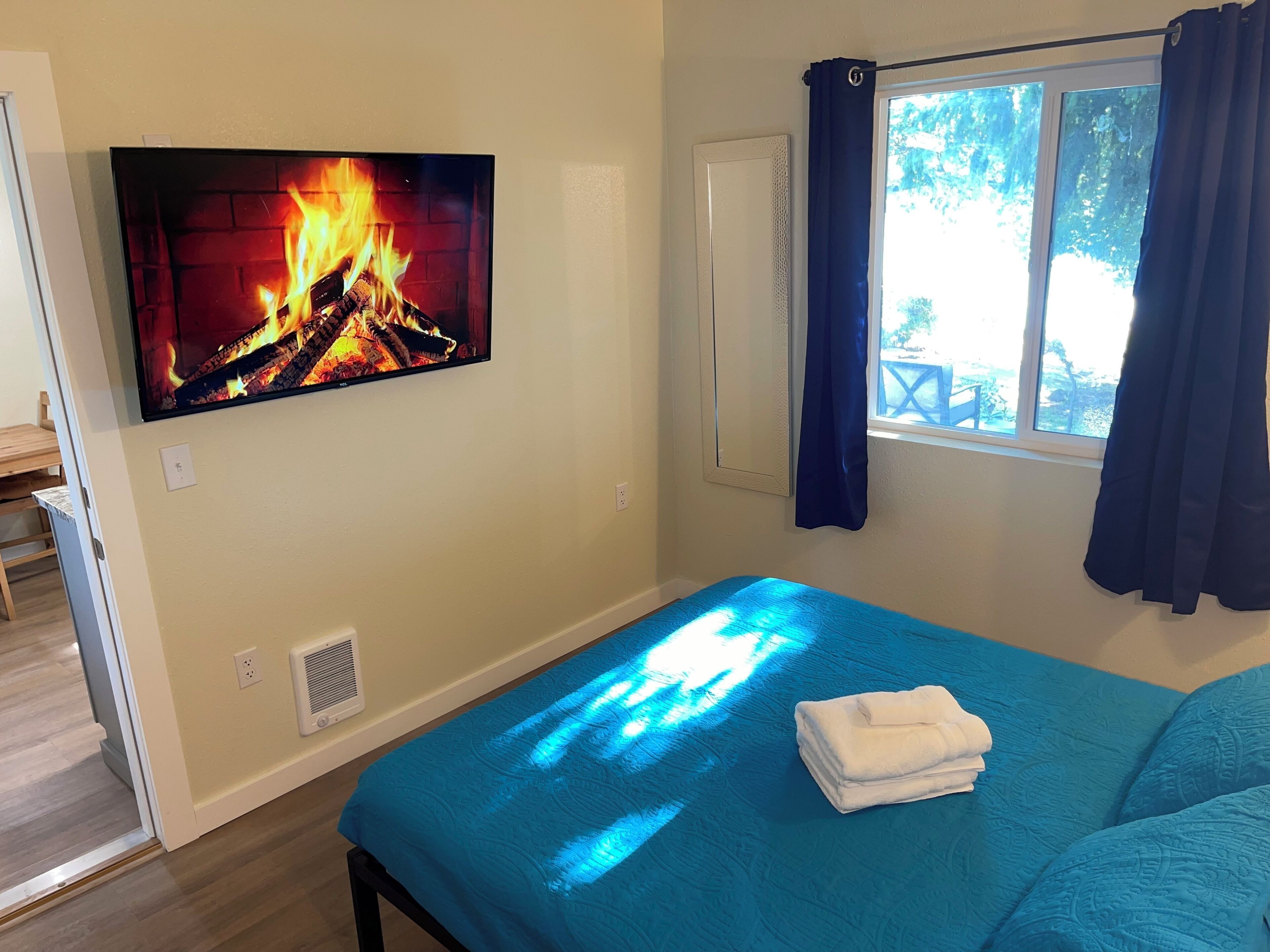 1 bedroom, WiFi, bed sheets