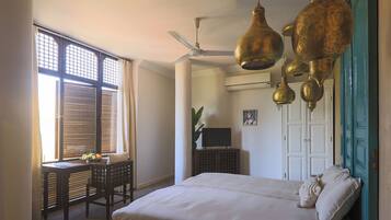 Superior Double Room, Mountain View | Desk, laptop workspace, iron/ironing board, free WiFi