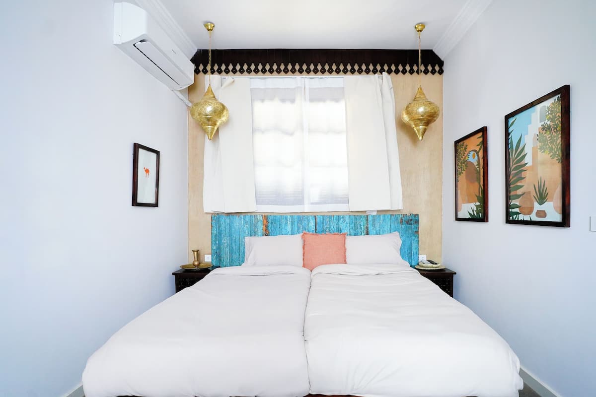 Deluxe Double Room | Desk, laptop workspace, iron/ironing board, free WiFi