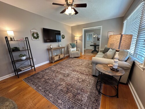 Charming 3-bedroom cottage ONE MILE to the Augusta National