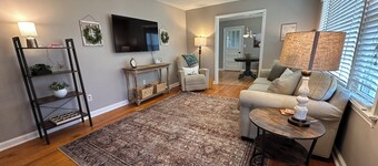 Charming 3-bedroom cottage ONE MILE to the Augusta National