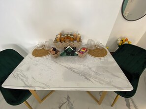 Dining - Promotion - Fully Equipped Studio for Short and Long Stays in Legnano (Legnano)