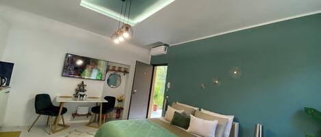 1 slaapkamer, een strijkplank/strijkijzer, wifi, beddengoed