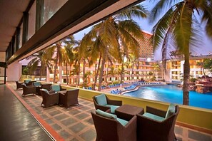 Pool - 2-bedroom resort in charming Mazatlán with AC, WiFi, fitness room & large pool. (Mazatlán)