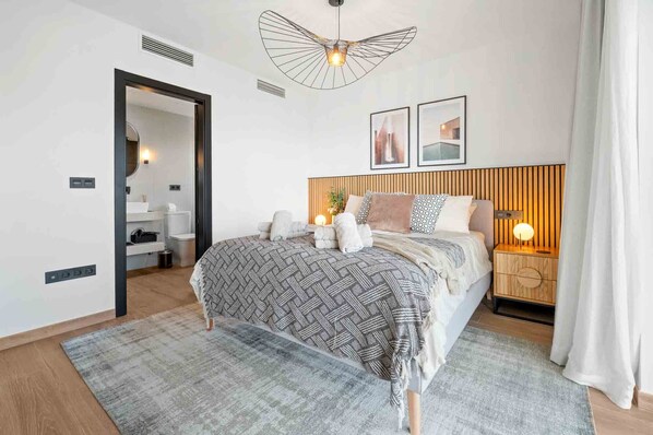 4 Schlafzimmer, kostenloses WLAN, Bettwäsche