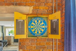 Interior - Luxury Escape with Cinema, Pool Table & Darts (West Yorkshire)