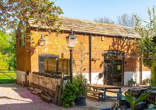 Luxury Escape with Cinema, Pool Table & Darts