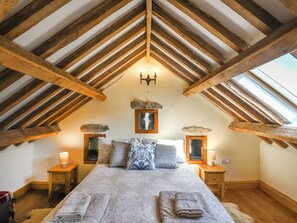 2 bedrooms, bed sheets