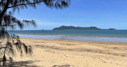 Sully's Beach House - Beach and Ocean Views