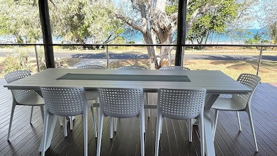 Sully's Beach House and Ocean Views