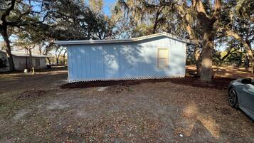 Enceinte de lâhĂ©bergement