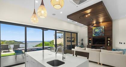 Jaw dropping view. NEW 4-bedroom house with en suite bathrooms. Private pool. AC