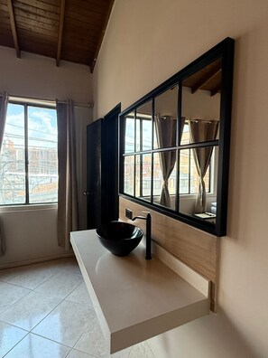 Habitación doble Confort | 1 habitación, wifi gratis y ropa de cama 