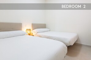 2 bedrooms, desk, iron/ironing board, WiFi