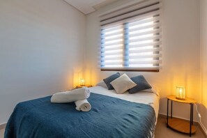 3 Schlafzimmer, Schreibtisch, Bügeleisen/Bügelbrett, WLAN