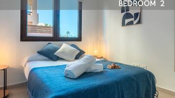 3 bedrooms, desk, iron/ironing board, WiFi