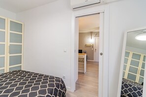 1 Schlafzimmer, Schreibtisch, Bügeleisen/Bügelbrett, WLAN