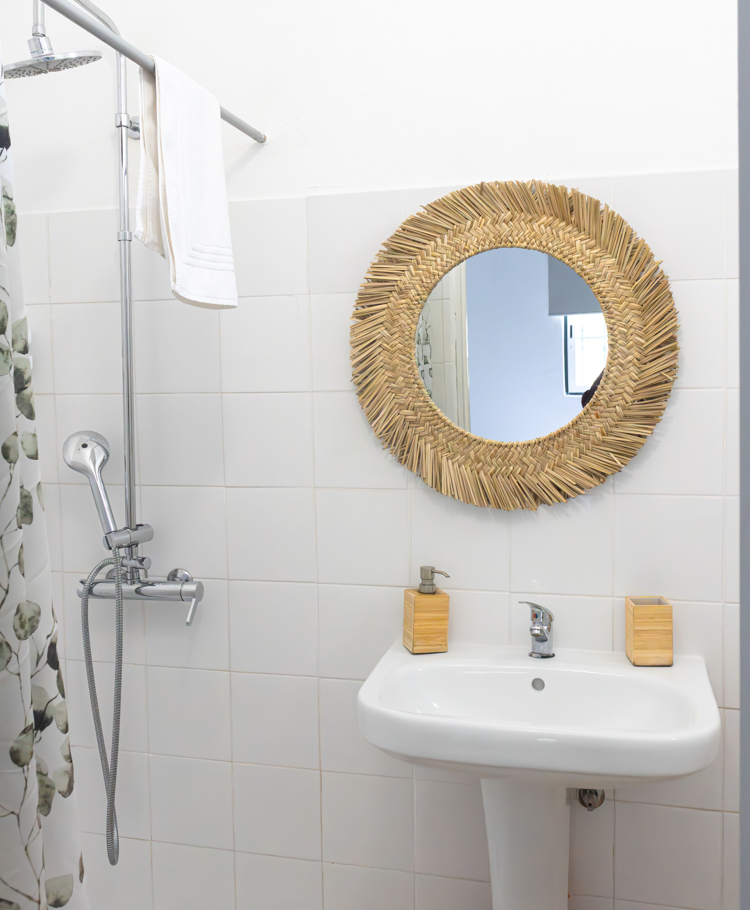 Shower, towels, toilet paper
