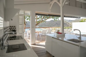 Fridge, microwave, oven, dishwasher - Les Ondines (Les Anses-d´Arlet)