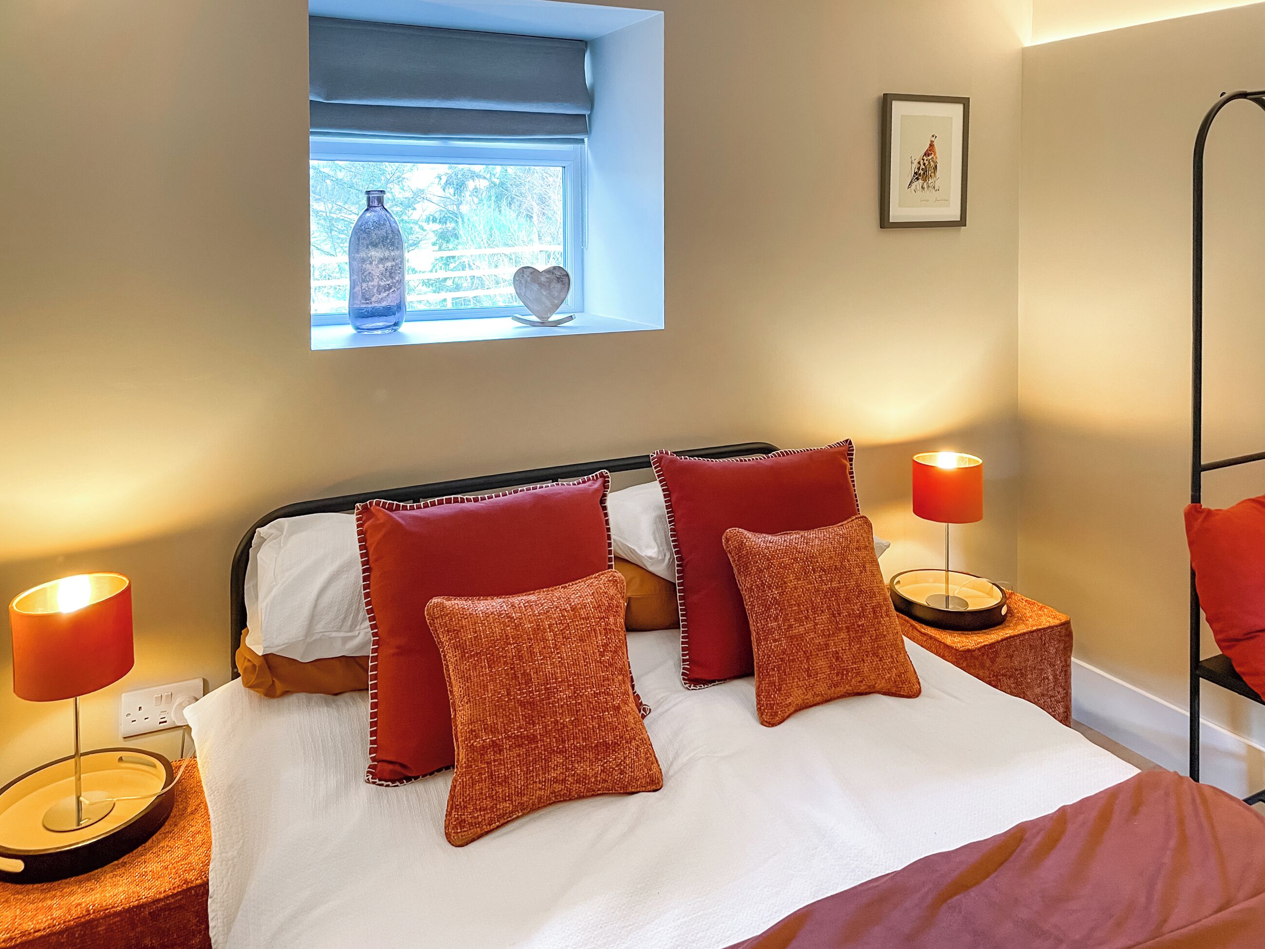 2 bedrooms, WiFi (free), bed sheets