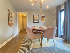 Dining - 1960s Ranch Nashville 3BR - Cozy Vibes & Dog Yard (Nashville)