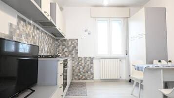 Kühlschrank, Ofen, Geschirrspüler