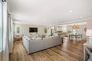 Living area - Spacious Coastal Retreat – Sleeps 14 -- 5 Mins to Beach & Boardwalk (Wildwood)