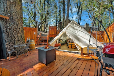 Yurt On Top - Swim, Hike, Glamp | 1 bedroom, free WiFi