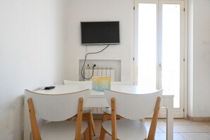 Dining - P053 – comfortable two-room apartment a few steps from the sea (Porto Recanati)