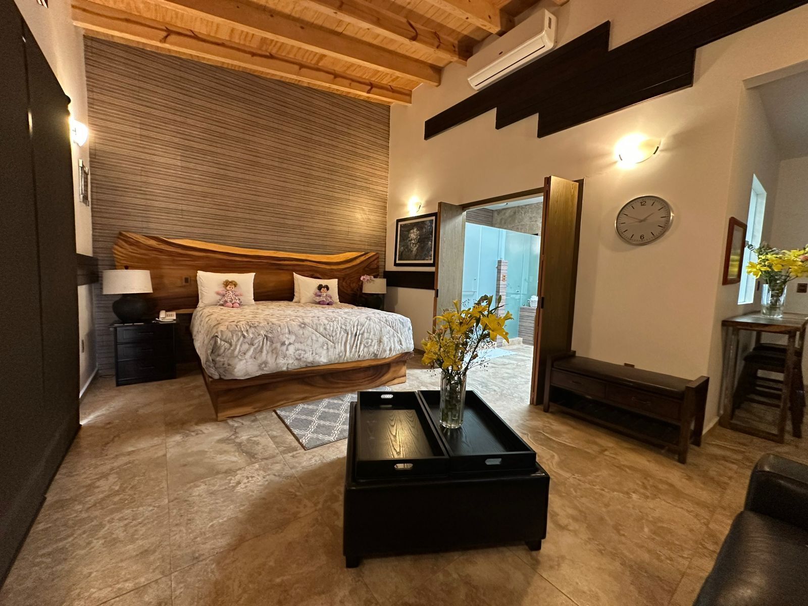 Phòng Junior | Minibar với thức ăn, đồ uống miễn phí 