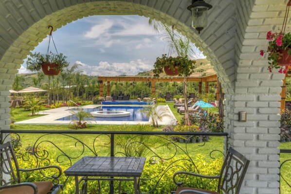 Exterior - Hotel Matea San Isidro (Tonatico)