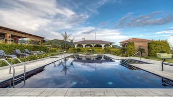 Alberca al aire libre