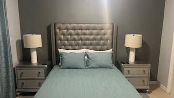 1 bedroom, desk, iron/ironing board, free WiFi