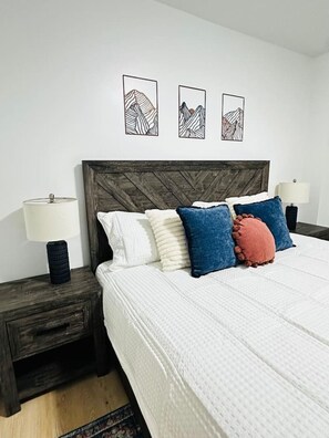 3 bedrooms, iron/ironing board, travel cot, free WiFi