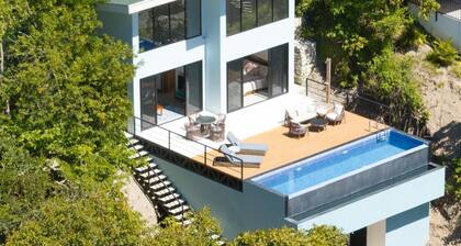 Luxury Beachside Villa in a Private Gated Community – Walk to the Ocean!