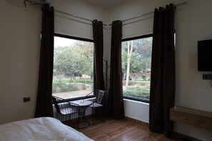 Standard Room, Pool View