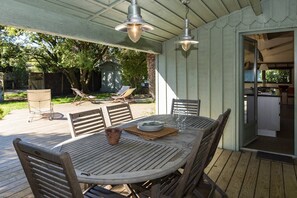 Outdoor dining - Superbe maison dans les 44ha en 2nd ligne au Cap-Ferret (CAP FERRET)